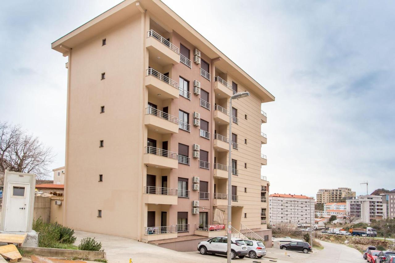 Becici - Andrea Apartman Eksteriør bilde
